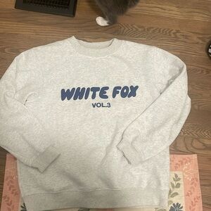 White Fox S/M crewneck sweatshirt
